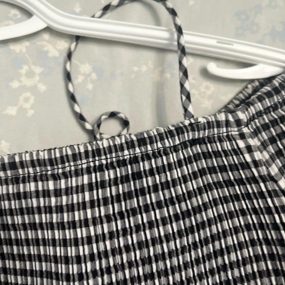 Black and White Gingham Skirt - Picture 5 of 9